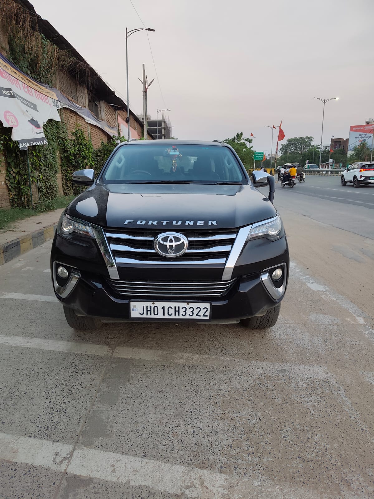 Toyota FORTUNER SIGMA 4