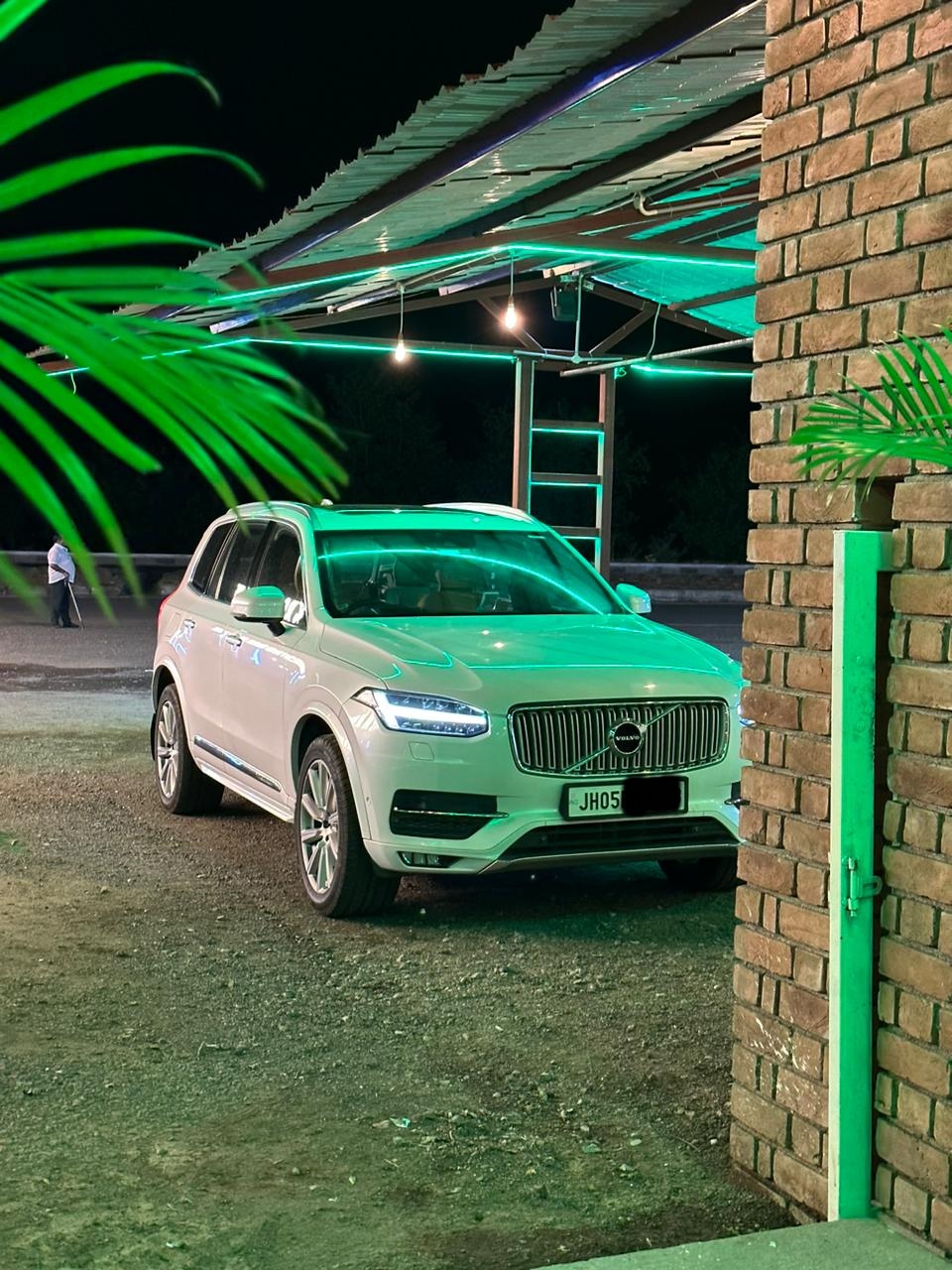 Nissan VOLVO XC 90 D5 BS6