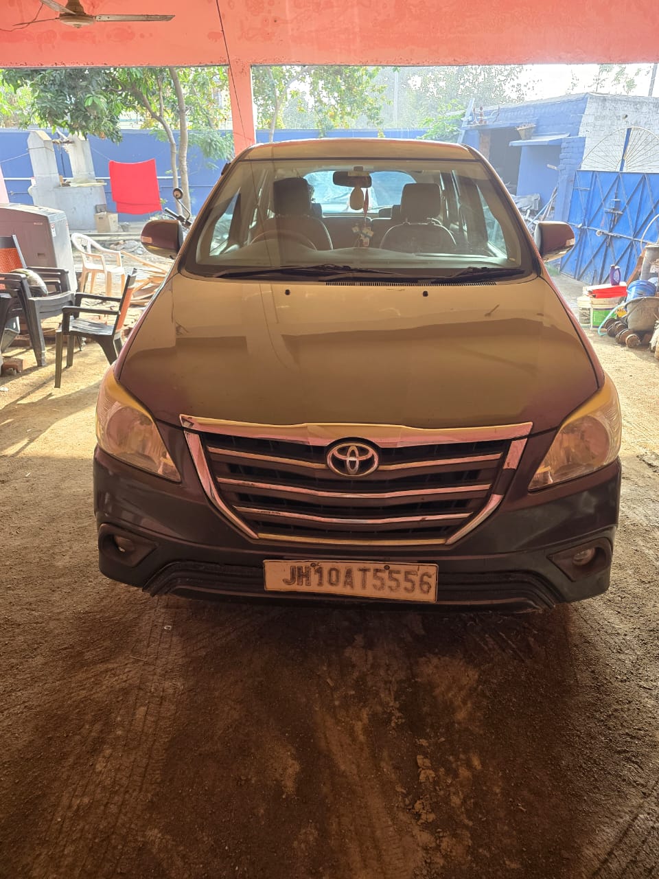 Toyota INNOVA